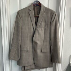 Men’s suit